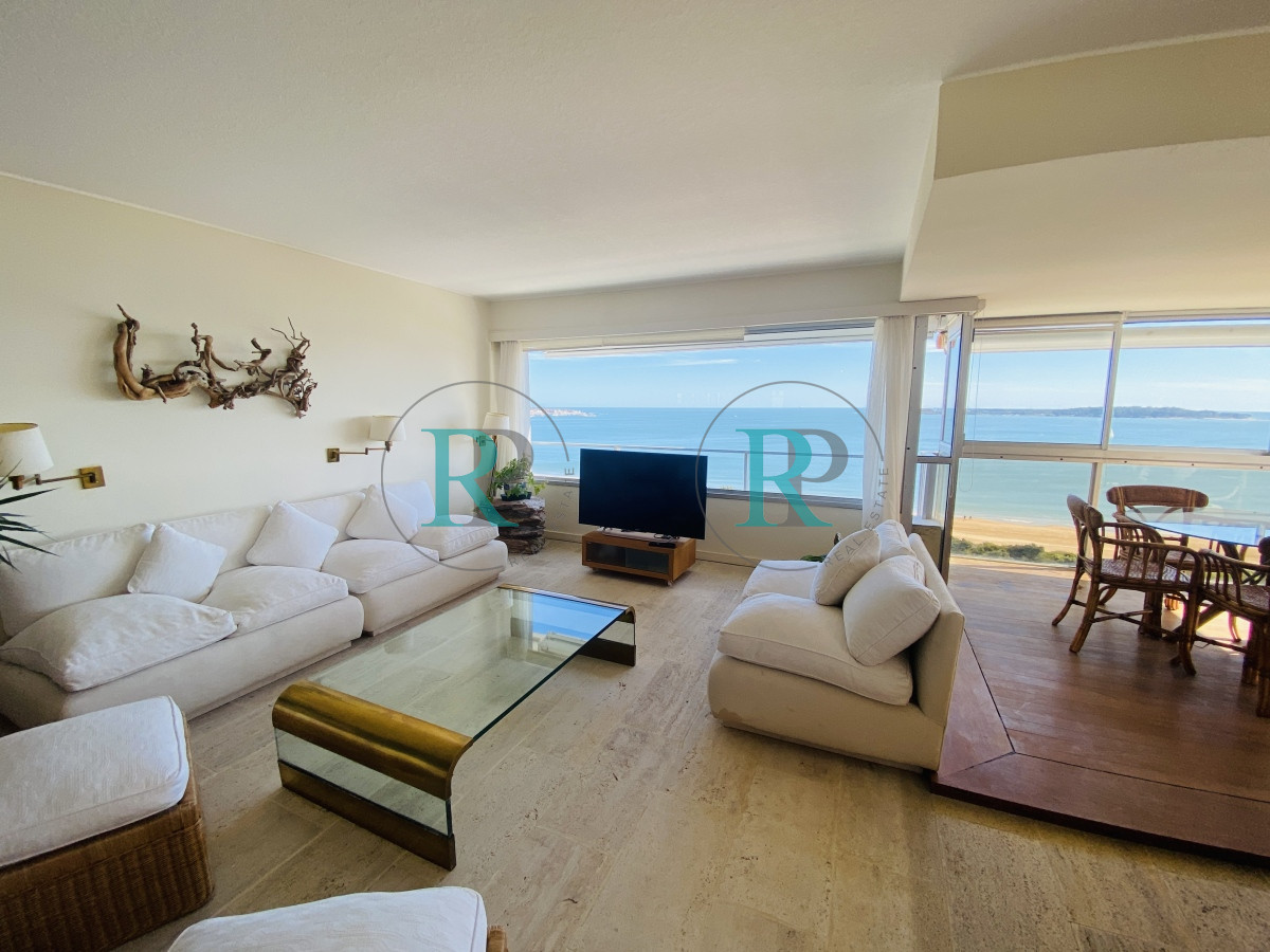 Apartamento ID.2071 - Frente al mar 3 suites más dependencia 