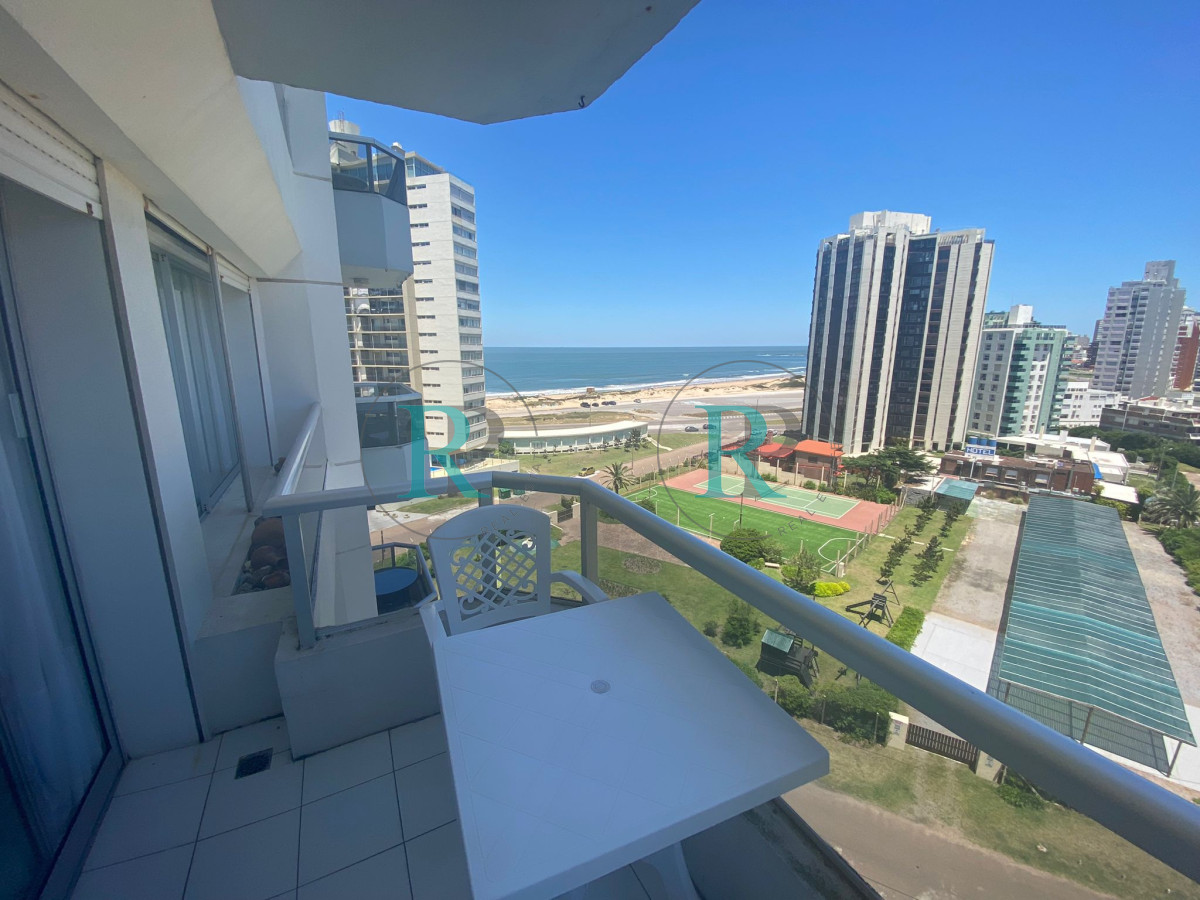 Apartamento ID.2166 - Espectacular ubicación y vista al mar