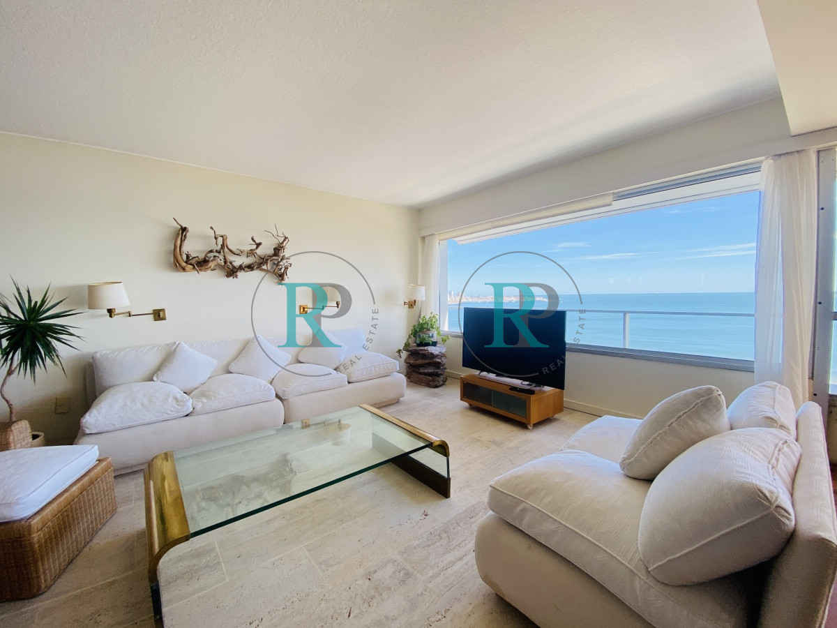 Apartamento ID.2071 - Frente al mar 3 suites más dependencia 