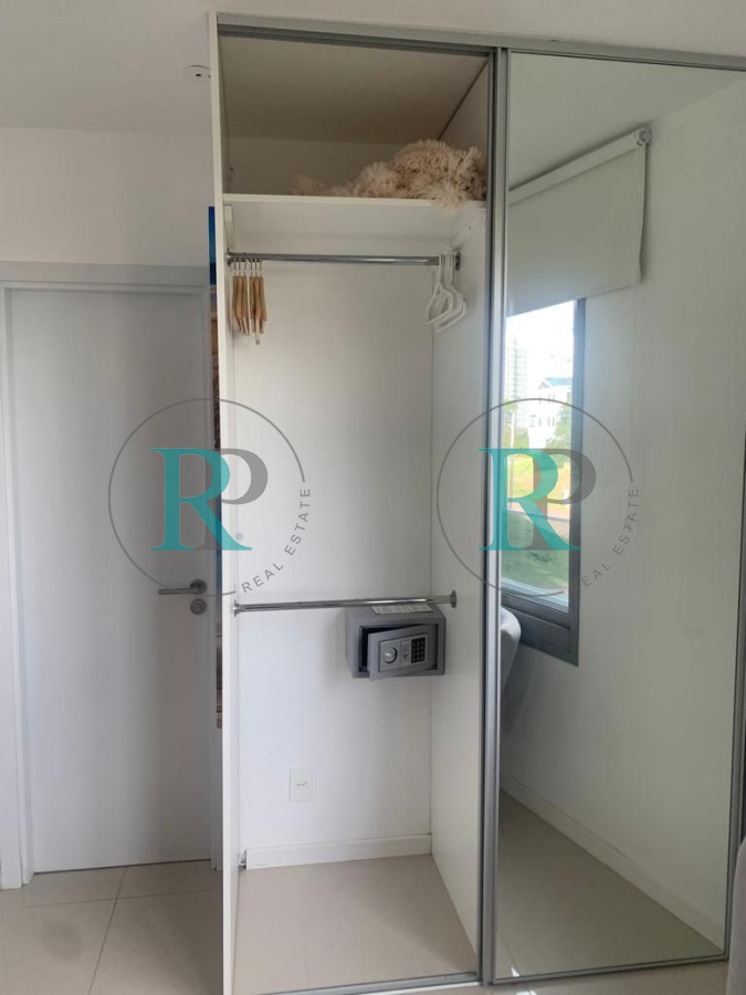 Apartamento ID.2346 - Venta amplio 2 dormitorios 2 baños  vista al mar con renta