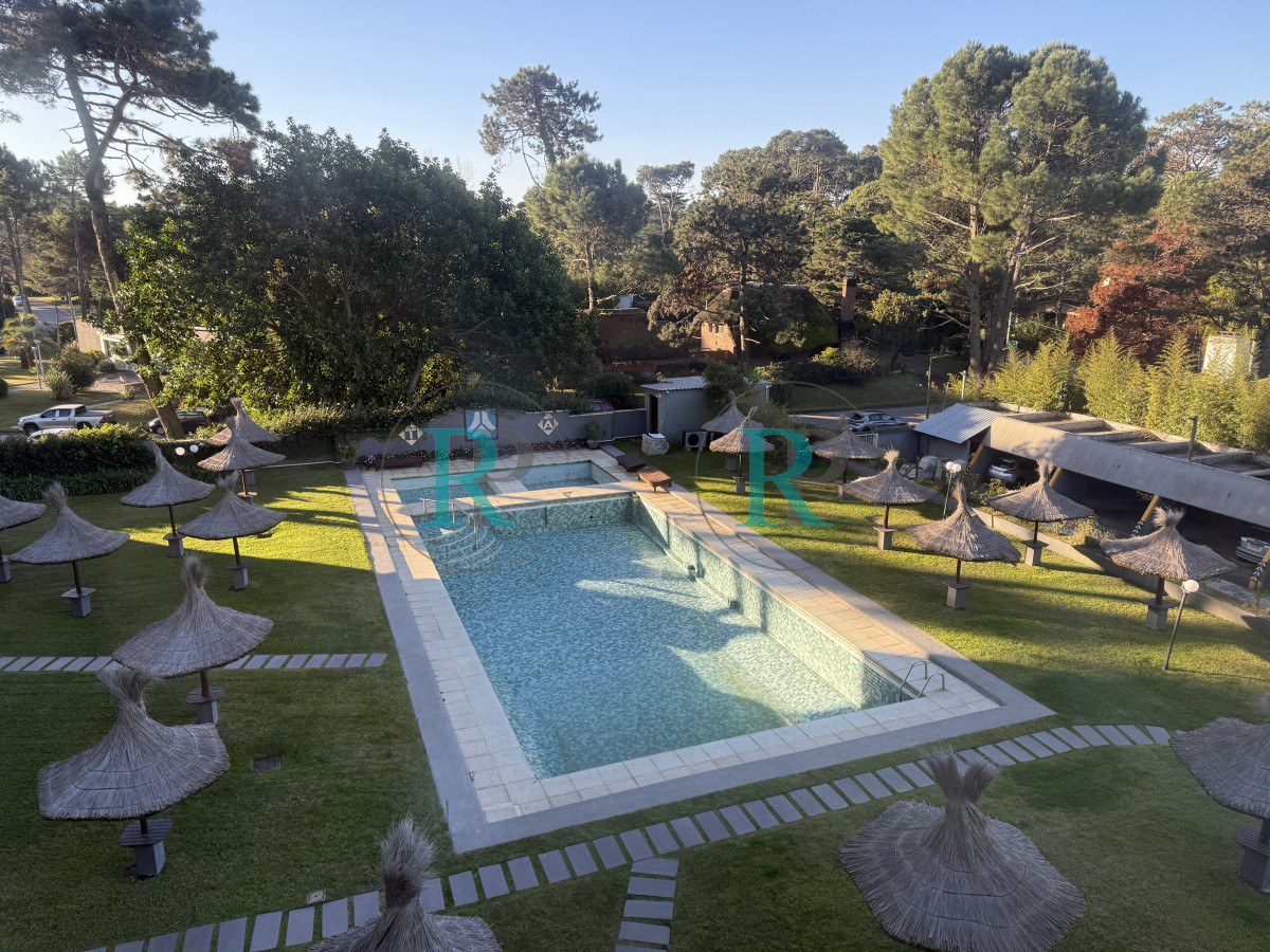 Apartamento ID.2526 - Apartamento 2 dormitorios 2 baños en venta sobre Roosevelt