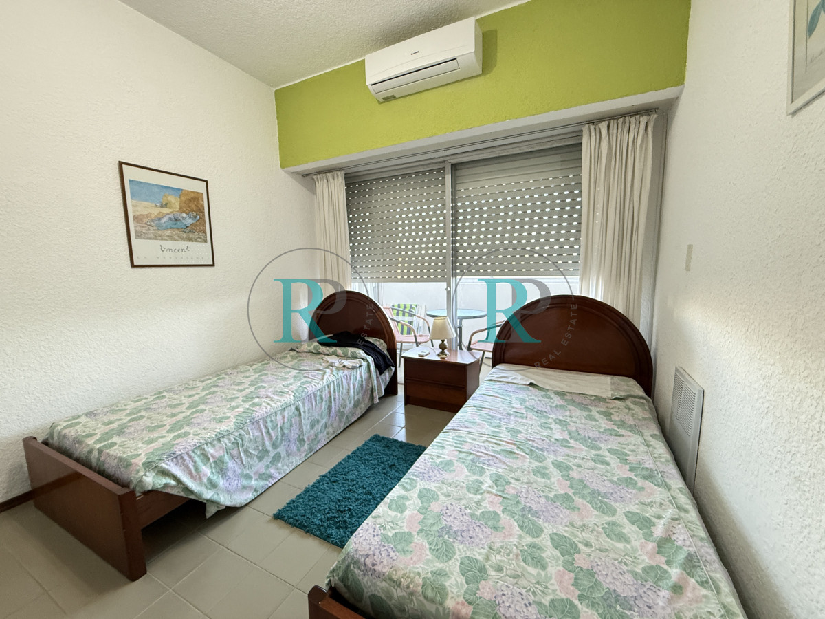 Apartamento ID.2526 - Apartamento 2 dormitorios 2 baños en venta sobre Roosevelt