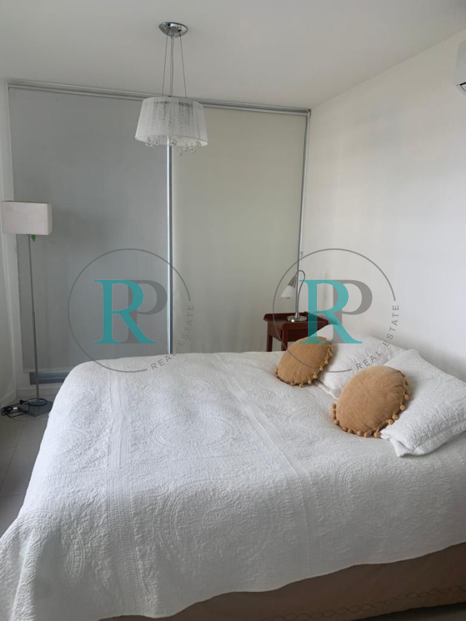 Apartamento ID.2346 - Venta amplio 2 dormitorios 2 baños  vista al mar con renta
