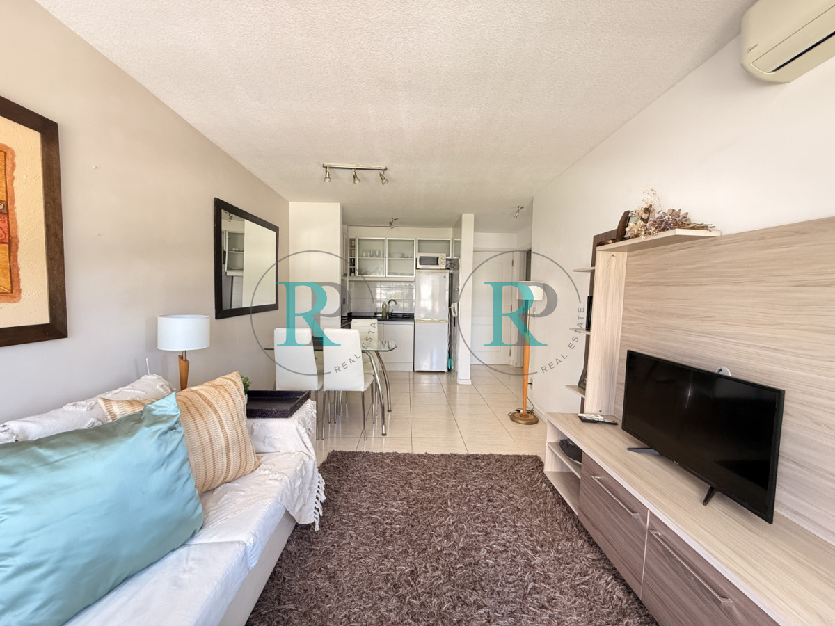 Apartamento ID.2664 - Alquiler 1 Dorm 12 Lunas