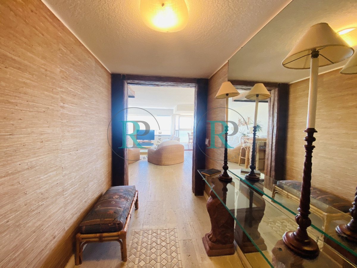 Apartamento ID.2071 - Frente al mar 3 suites más dependencia 