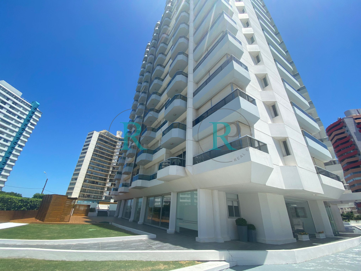 Apartamento ID.2166 - Espectacular ubicación y vista al mar