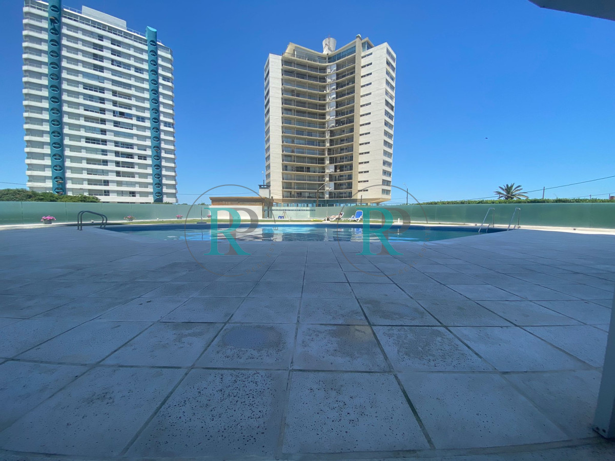 Apartamento ID.2166 - Espectacular ubicación y vista al mar