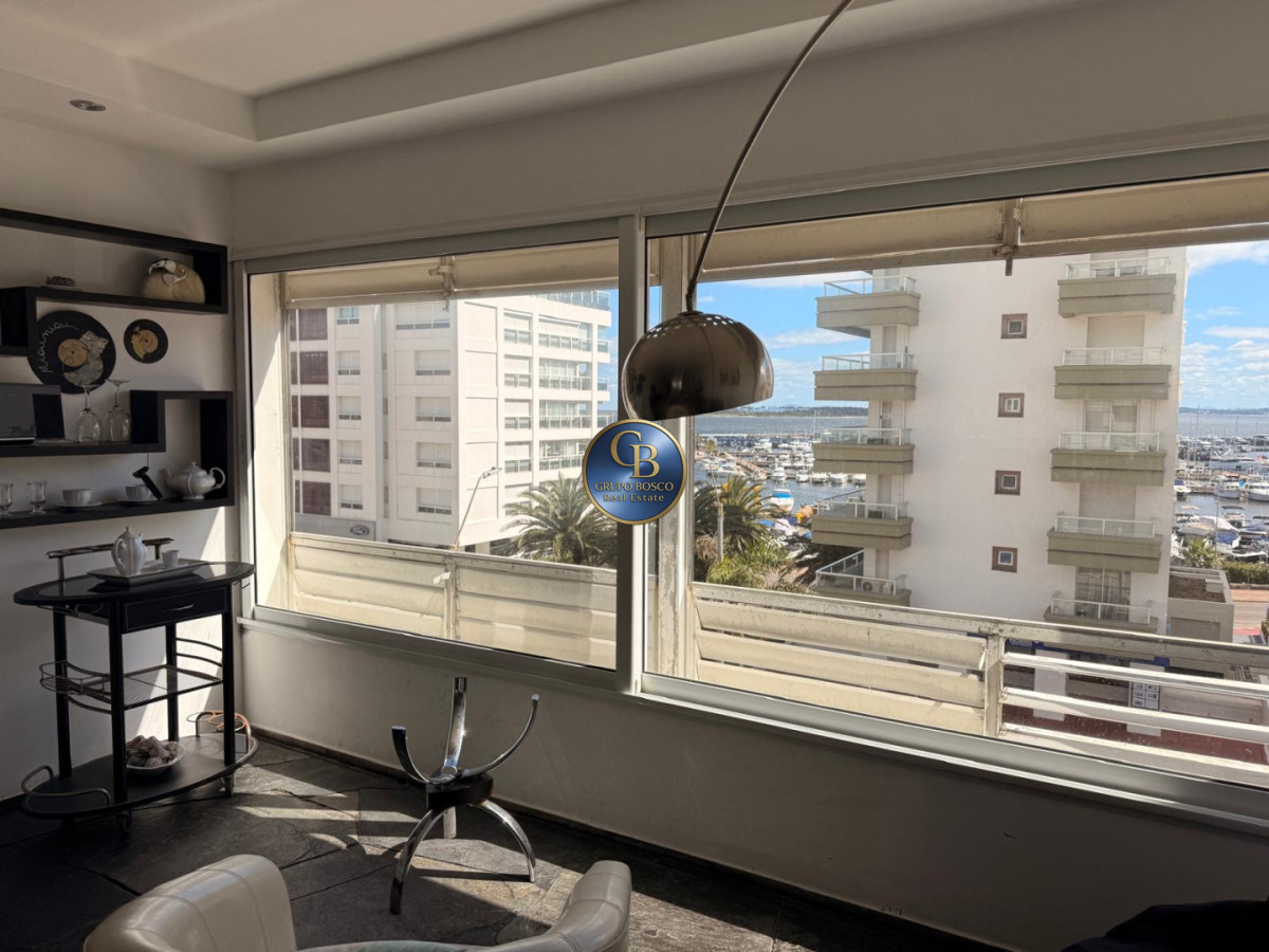 Apartamento ID.1556 - Venta en la Península 2 dormitorios vista al puerto