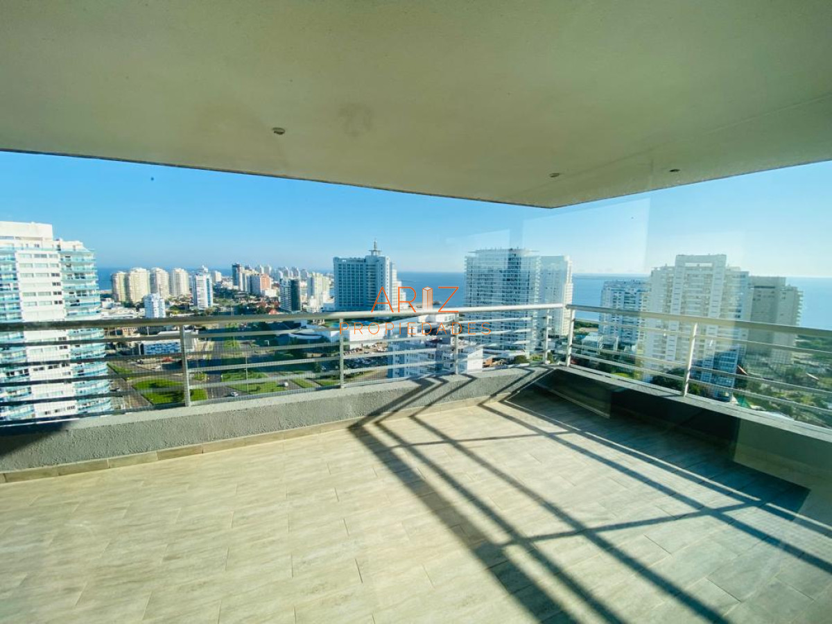 Apartamento ID.1496 - Venta Apartamento  en mansa 3 suites mas dependencia y toilette todos los servicios