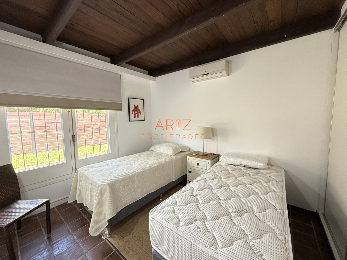 Casa ID.2217 - Alquiler anual en mansa 3 dormitorios 