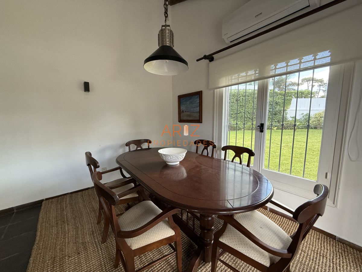 Casa ID.2217 - Alquiler anual en mansa 3 dormitorios 