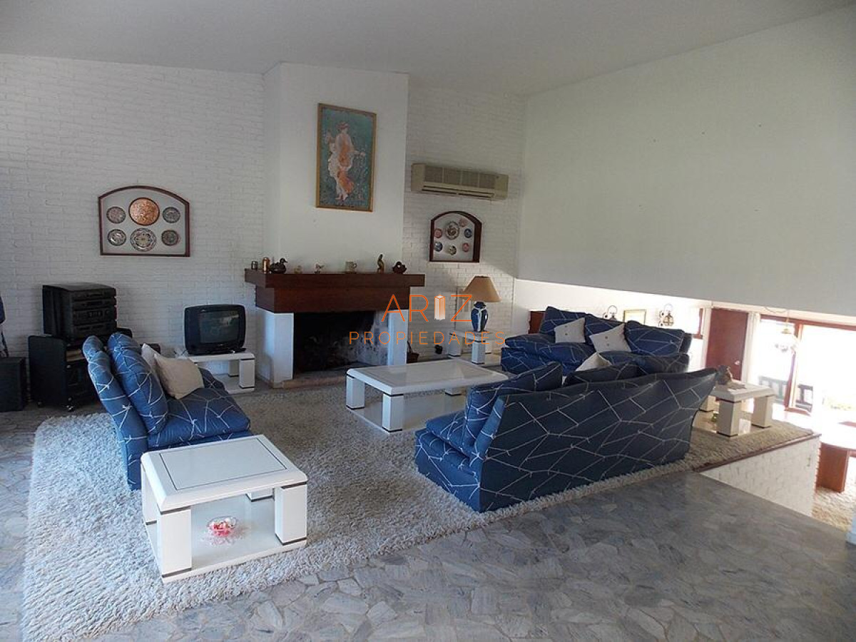 Casa ID.1634 - VENTA CASA 4 DORMITORIO PUNTA DEL ESTE MANSA Cantegril a metros del mar con piscina climatizada