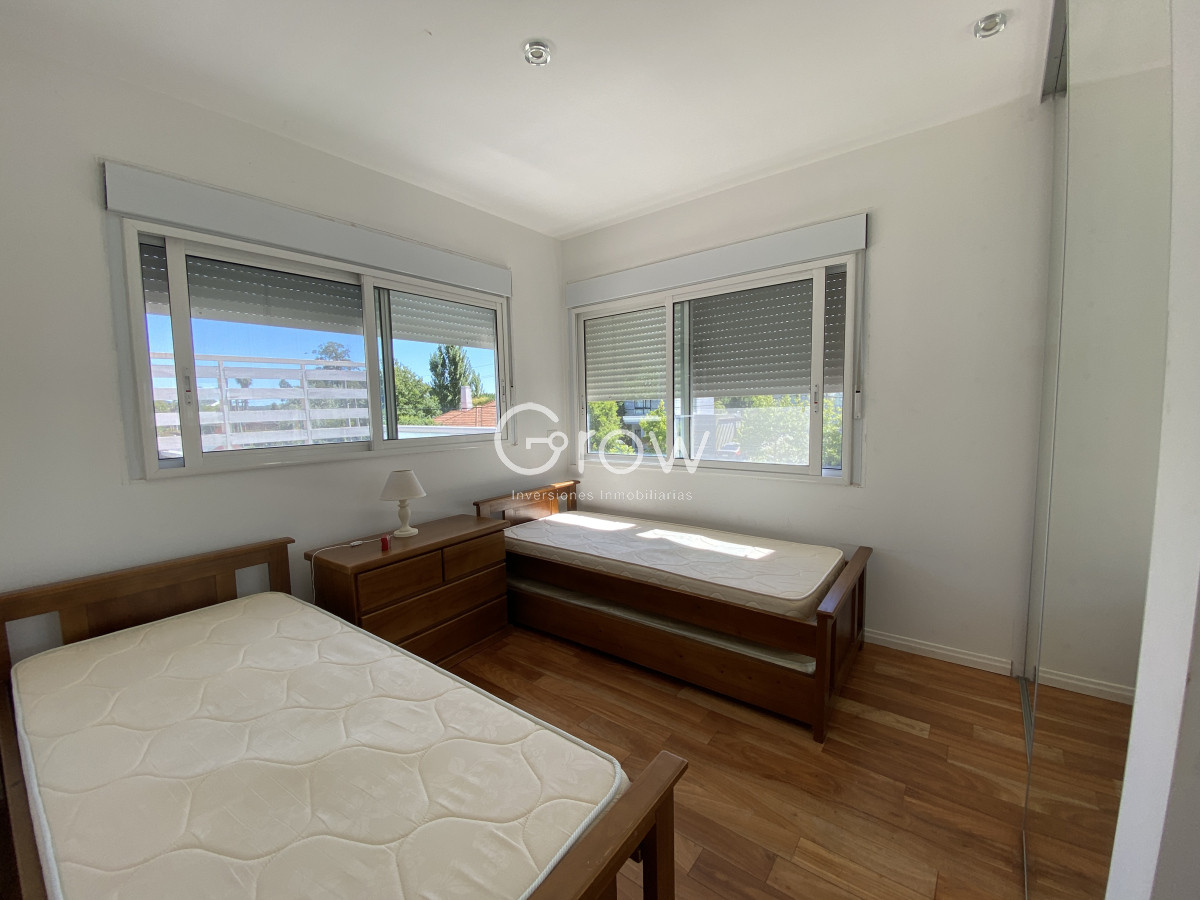 Casa ID.2809 - venta casa pinares 4 dormitorios en 2 plantas