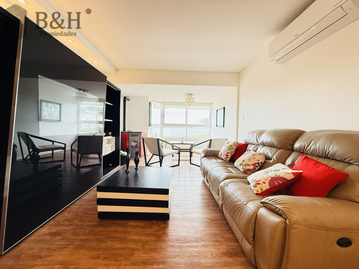 Apartamento ID.5372 - Alquiler anual 3 dormitorios frente al mar