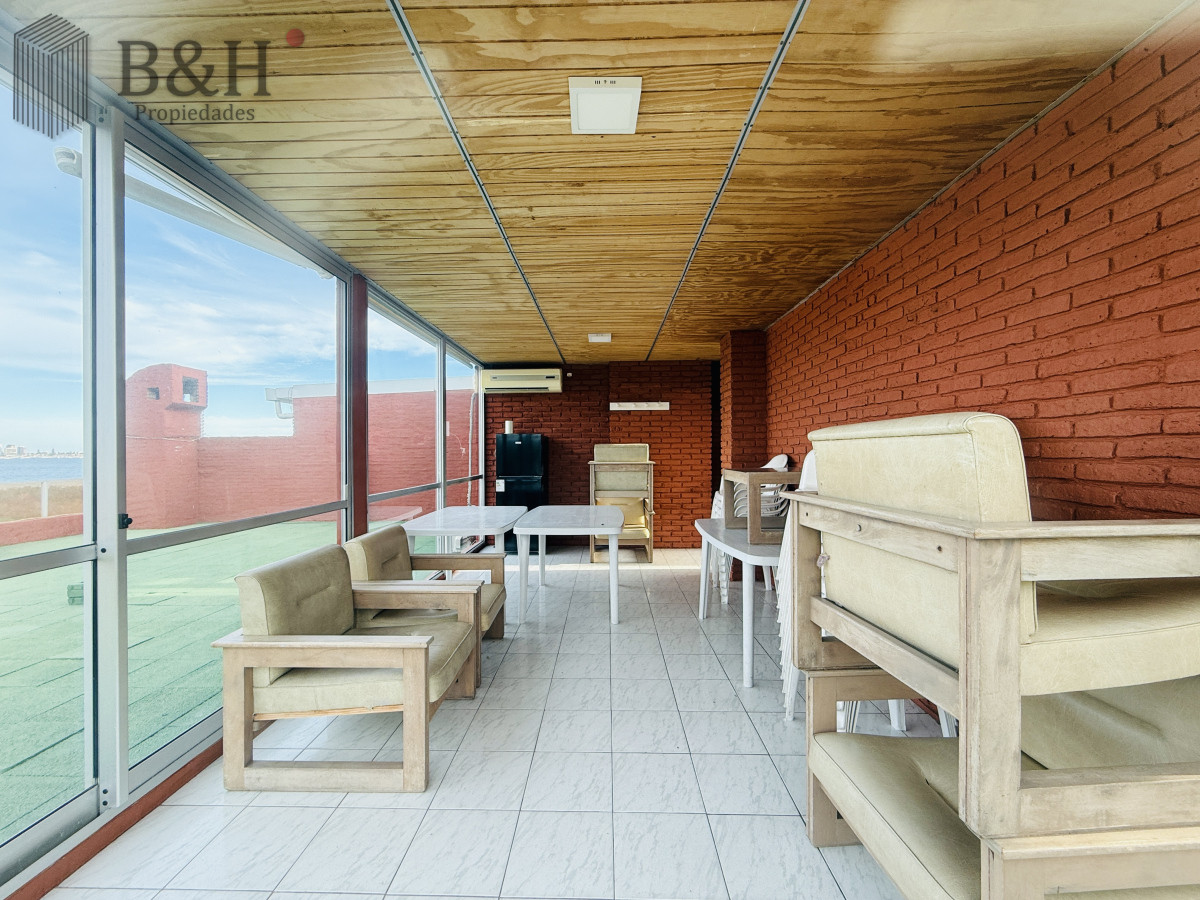 Apartamento ID.5372 - Alquiler anual 3 dormitorios frente al mar