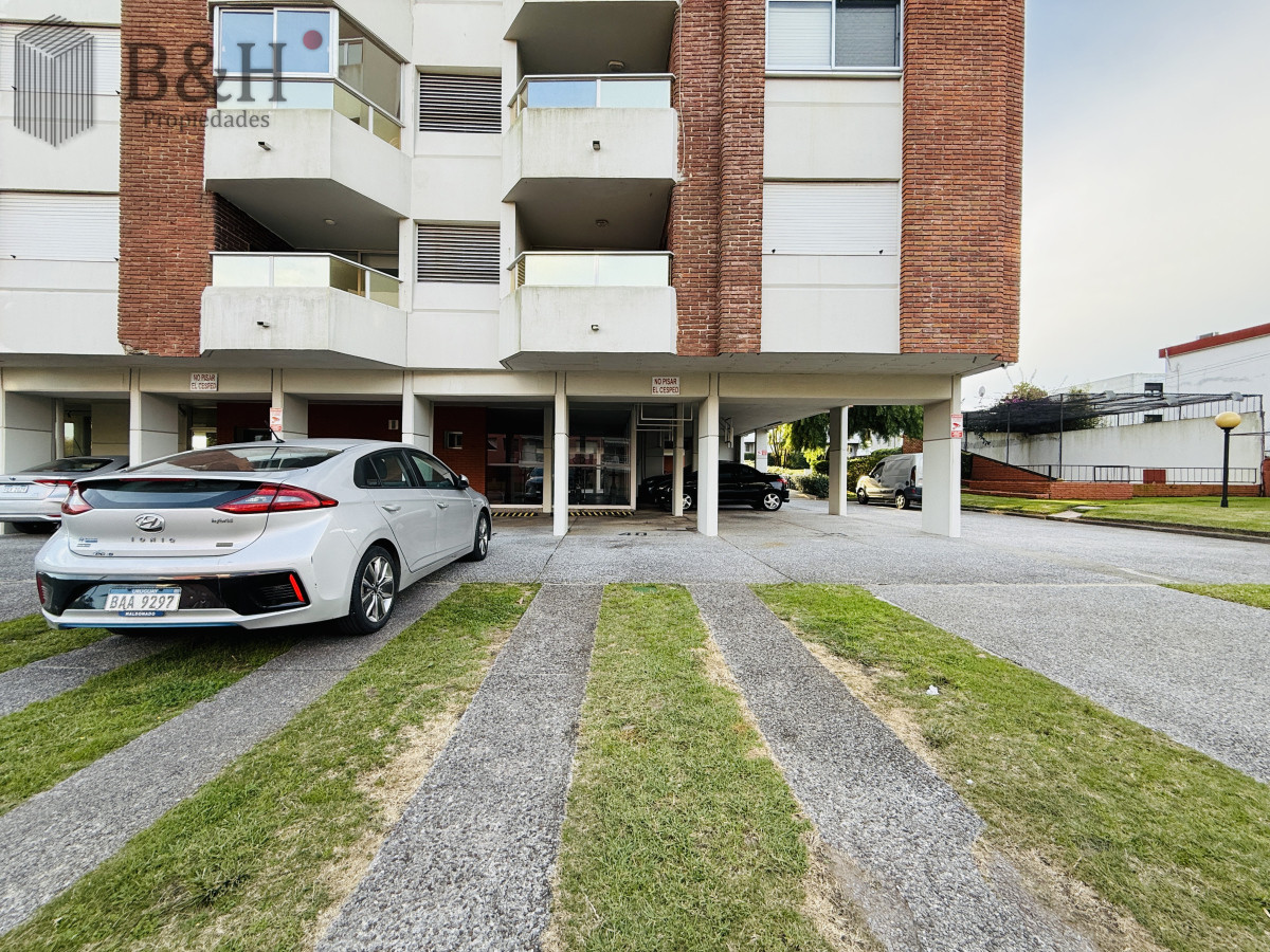 Apartamento ID.5372 - Alquiler anual 3 dormitorios frente al mar