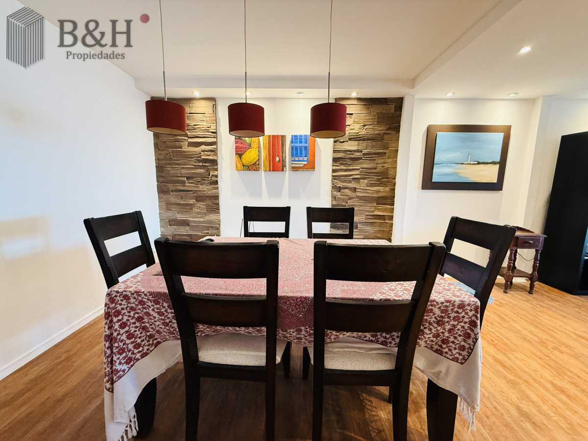Apartamento ID.5372 - Alquiler anual 3 dormitorios frente al mar