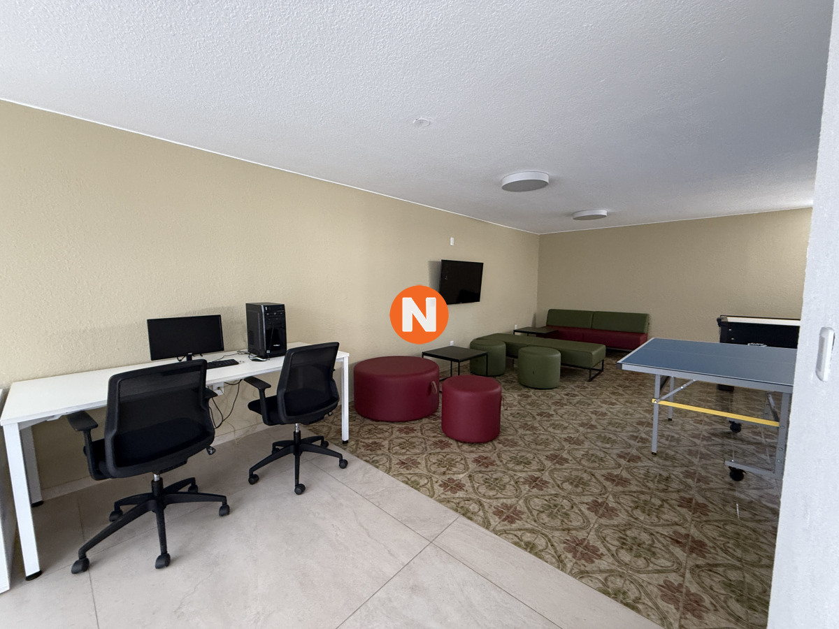 Apartamento Ref.223059 - En venta 2 dormitorios y medio en Península 