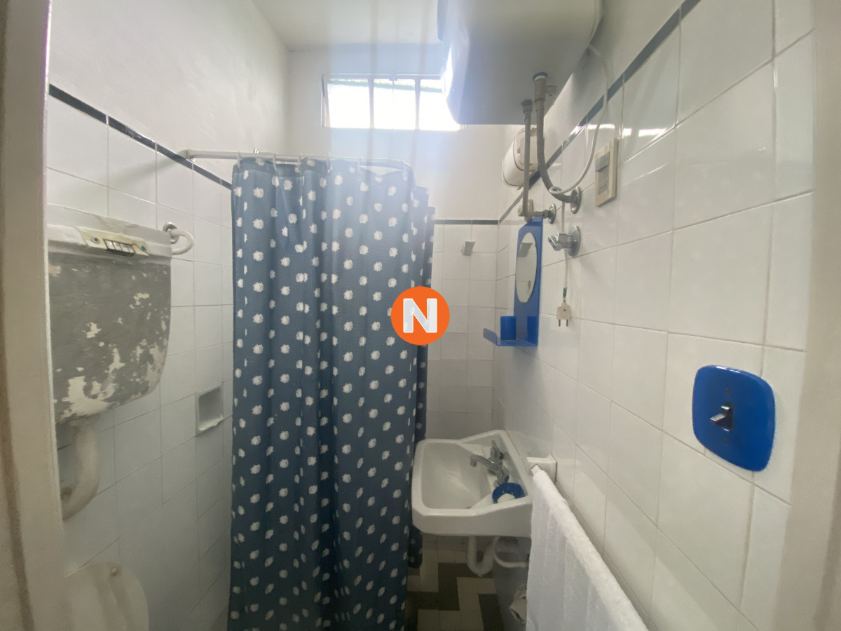 Casa Ref.223657 - Venta Av Italia Pda 5 zona comercial casa local terreno Punta del Este