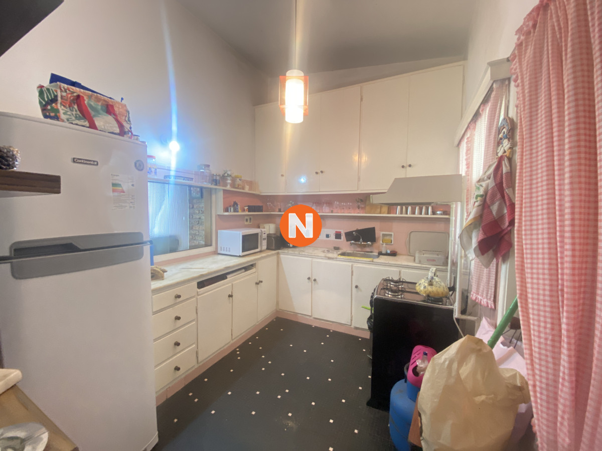 Casa Ref.223657 - Venta Av Italia Pda 5 zona comercial casa local terreno Punta del Este