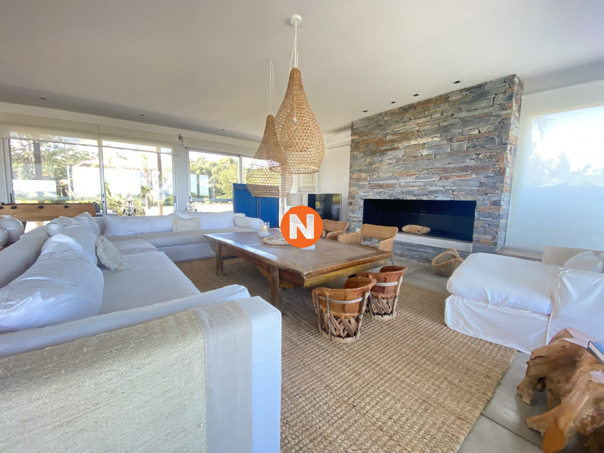 Casa Ref.222966 - Espectacular en playa Solanas primera línea 
