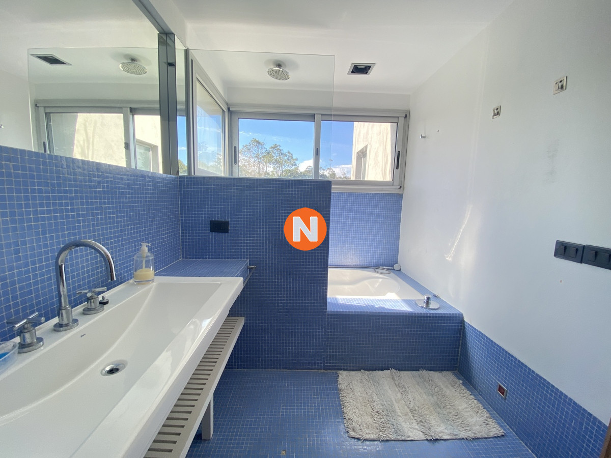 Casa Ref.222966 - Espectacular en playa Solanas primera línea 