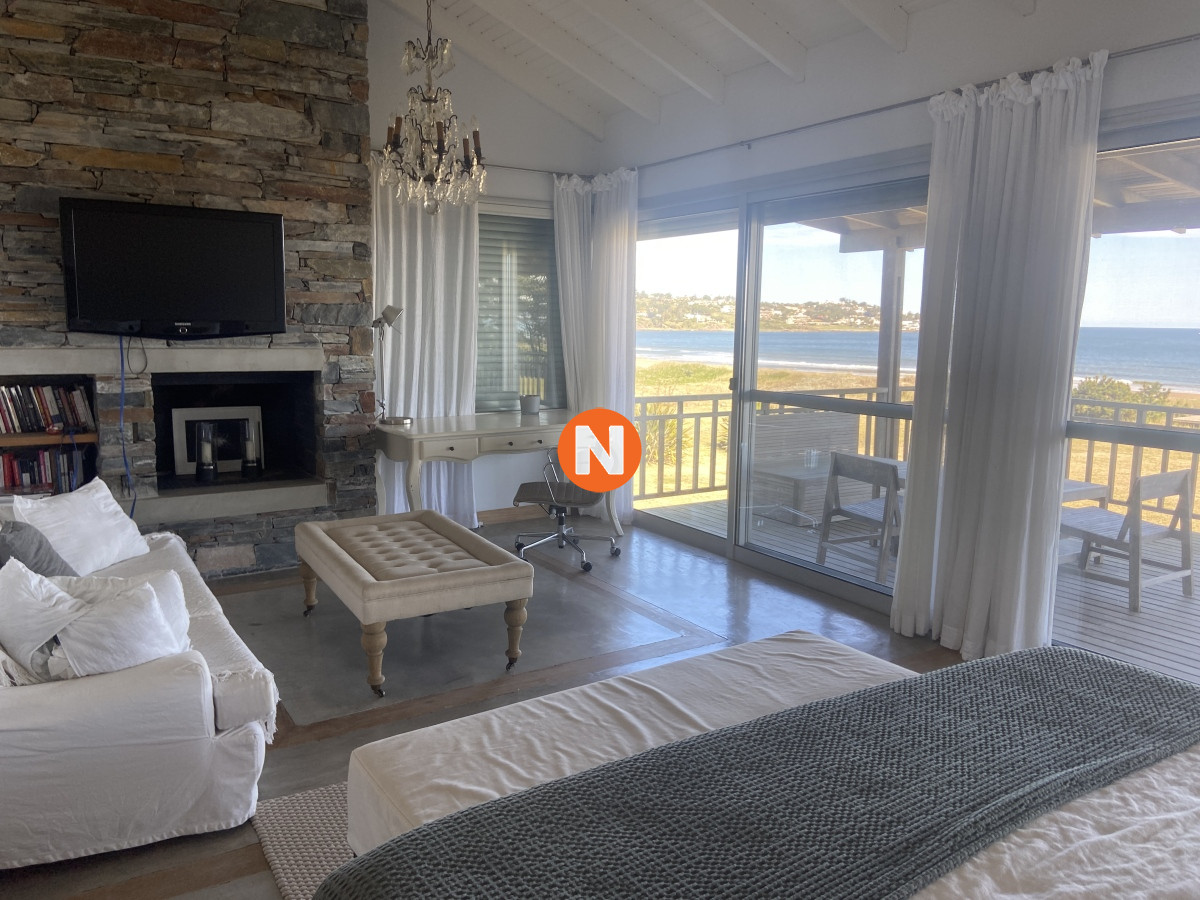 Casa Ref.222966 - Espectacular en playa Solanas primera línea 