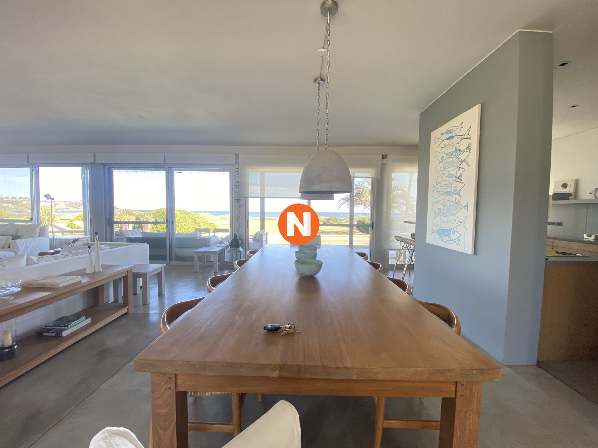 Casa Ref.222966 - Espectacular en playa Solanas primera línea 