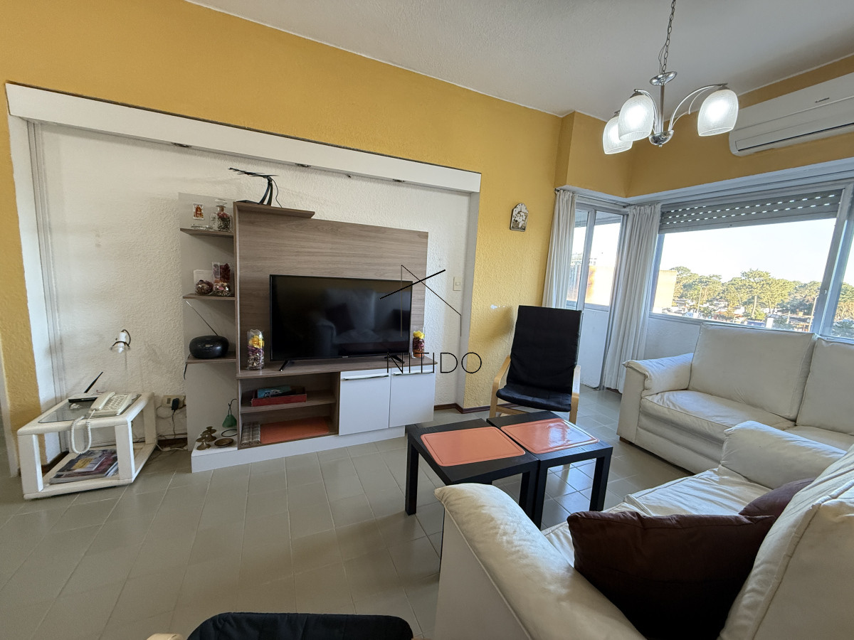 Apartamento ID.382 - Apartamento 2 dormitorios 2 baños en venta sobre Roosevelt