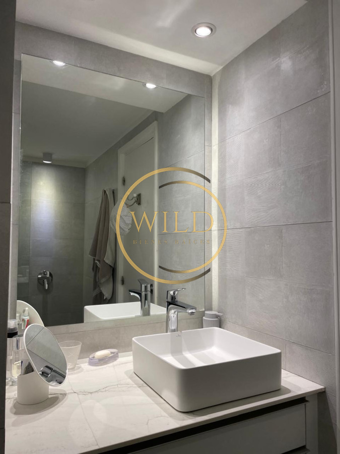 Apartamento ID.2463 - Alquiler de temporada 3 dormitorios primera linea mansa con vista al mar
