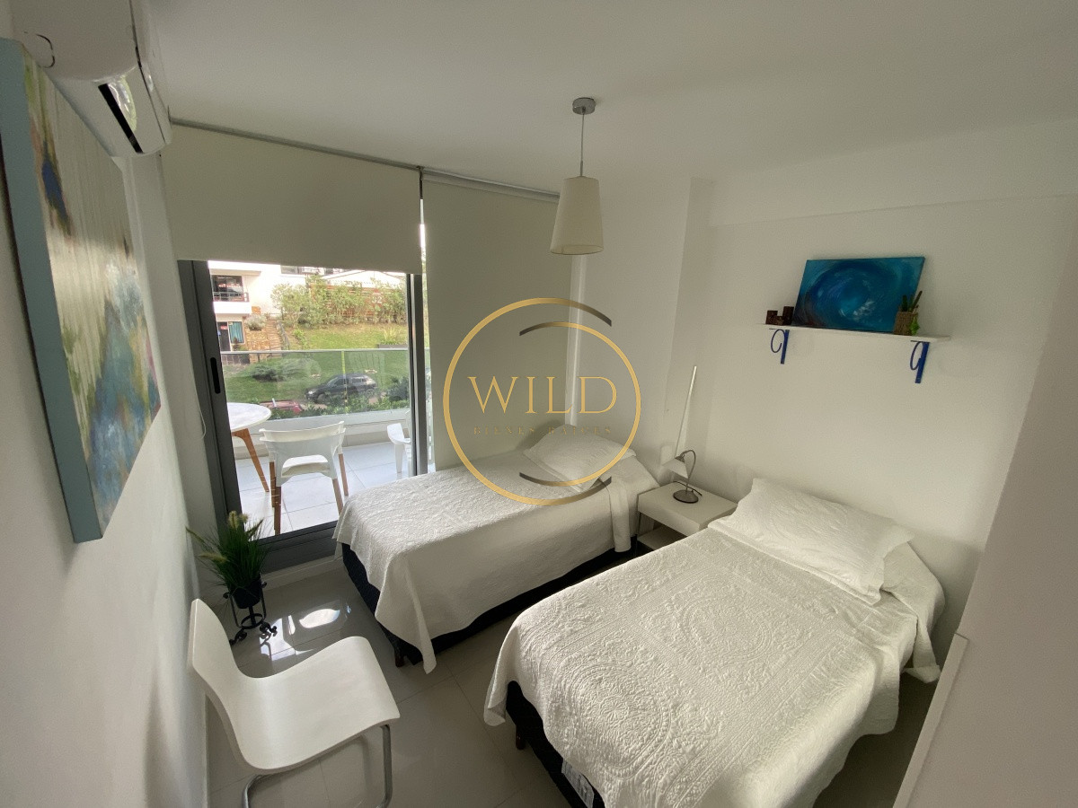 Apartamento ID.1436 - Venta amplio 2 dormitorios 2 baños  vista al mar con renta