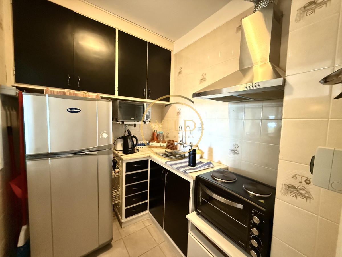 Apartamento ID.2401 - Alquiler anual 2 dormitorios frente al mar