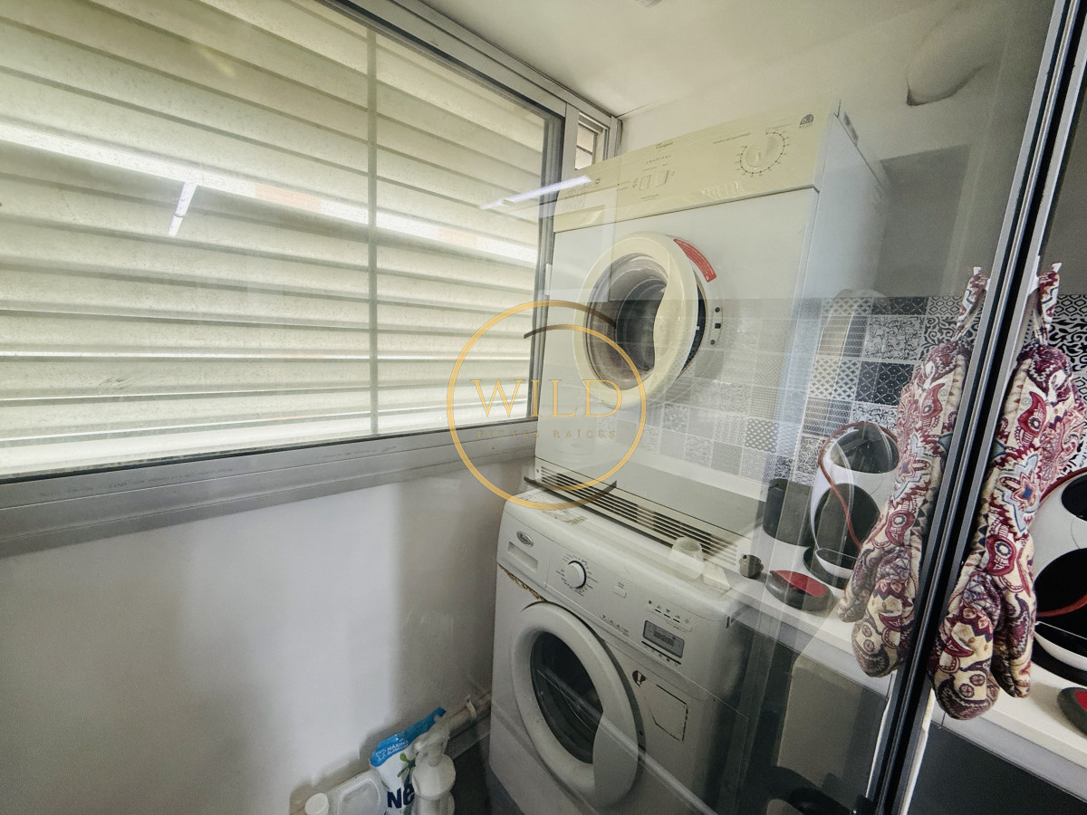 Apartamento ID.2396 - Alquiler anual 3 dormitorios frente al mar