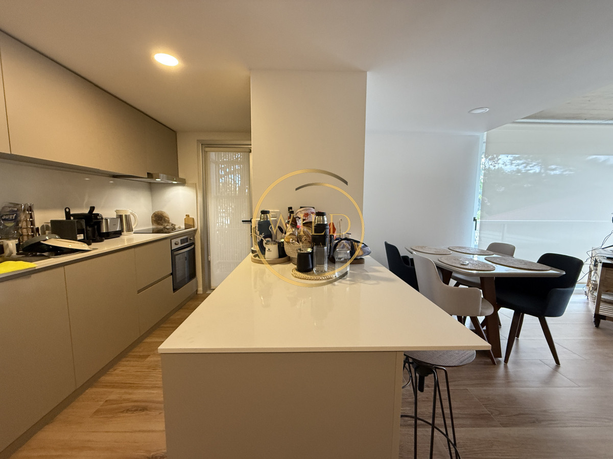 Apartamento ID.2338 - Hermoso apartamento en venta de 2 dormitorios 2 baños en Playa Mansa