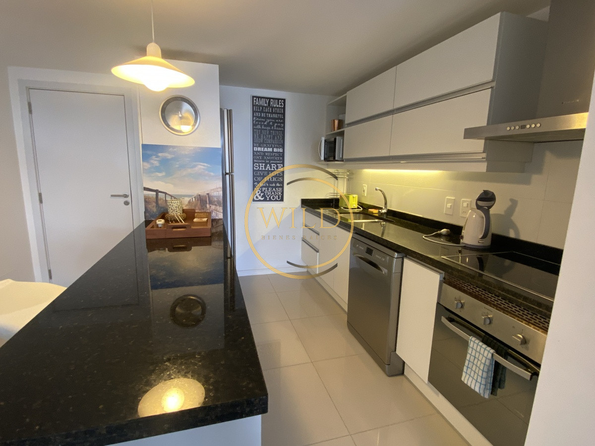 Apartamento ID.1436 - Venta amplio 2 dormitorios 2 baños  vista al mar con renta