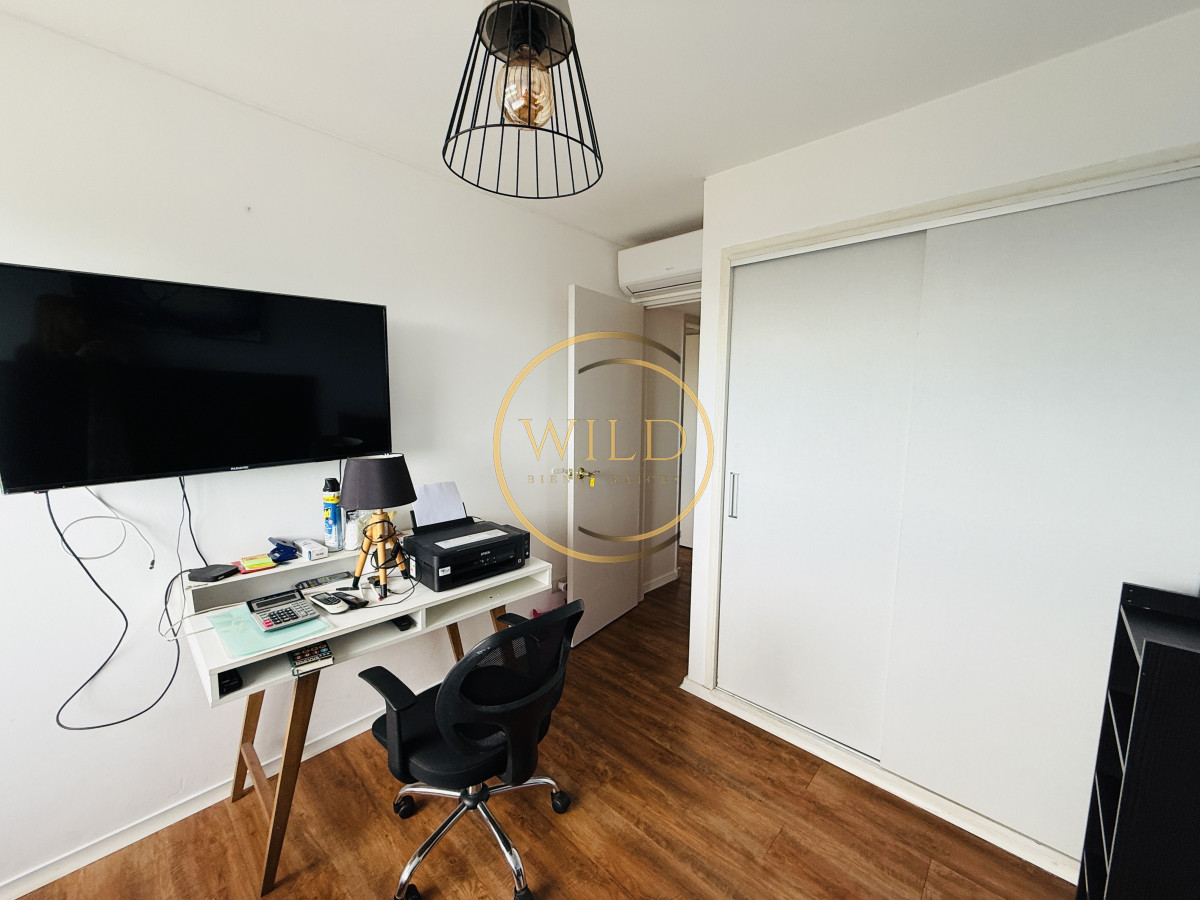 Apartamento ID.2396 - Alquiler anual 3 dormitorios frente al mar