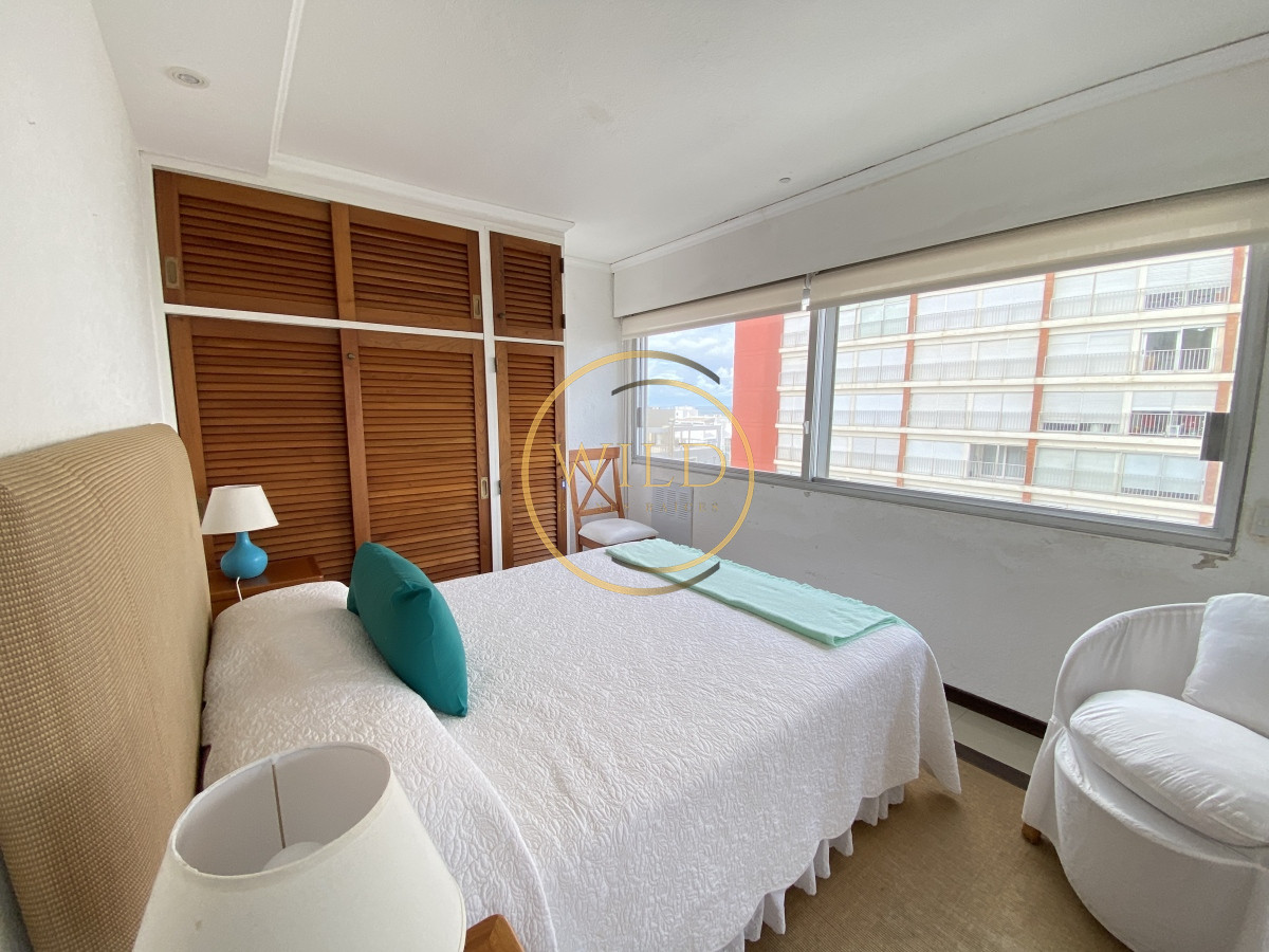 Apartamento ID.2127 - En venta 2 dormitorios y medio en Península 