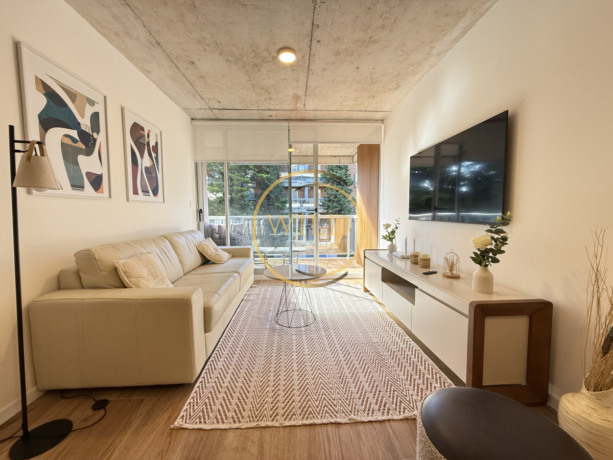 Apartamento ID.2339 - Impecable apartamento de 2 dormitorios 2 baños en venta en Playa Mansa