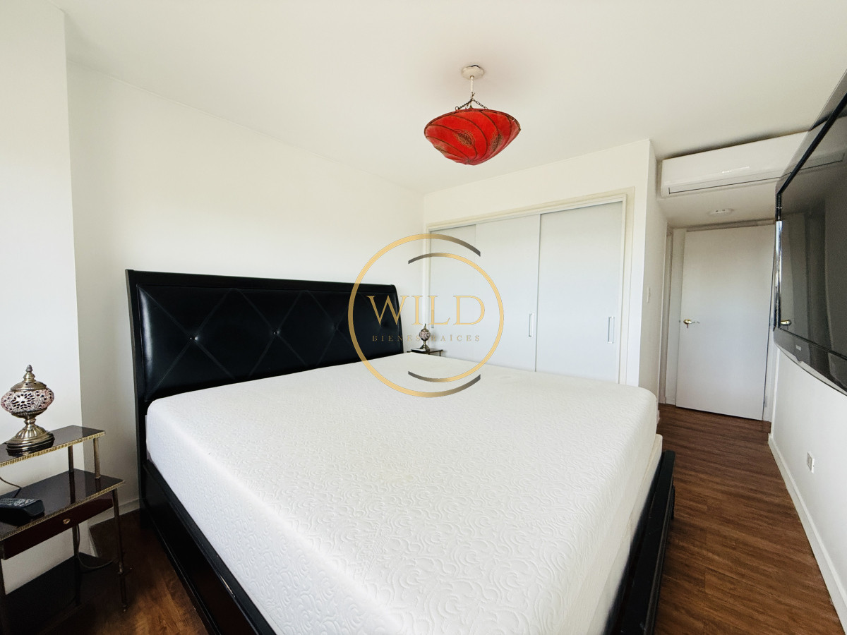 Apartamento ID.2396 - Alquiler anual 3 dormitorios frente al mar