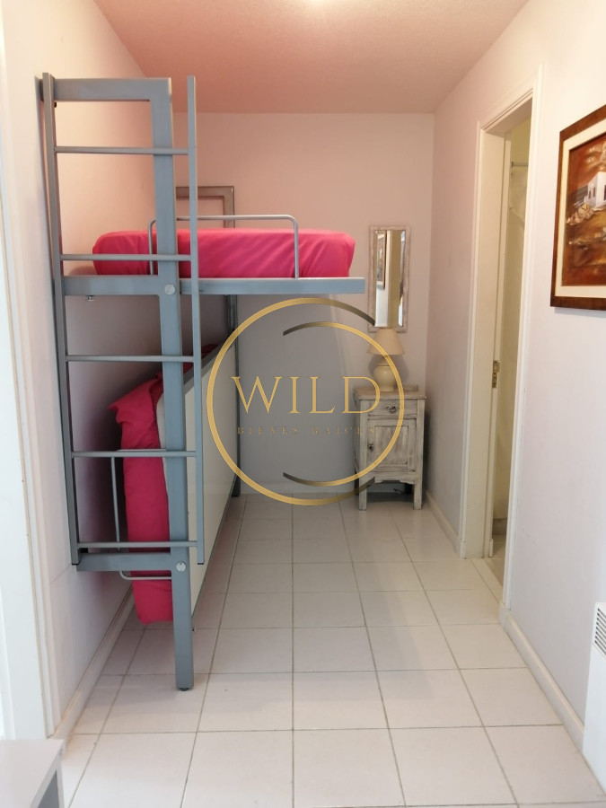 Apartamento ID.2356 - Apartamento en alquiler anual 1 dormitorio y medio con vista a Playa Mansa