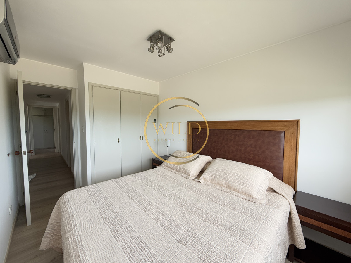Apartamento ID.2505 - Primera línea con parrillero 4 dormitorios alquiler verano