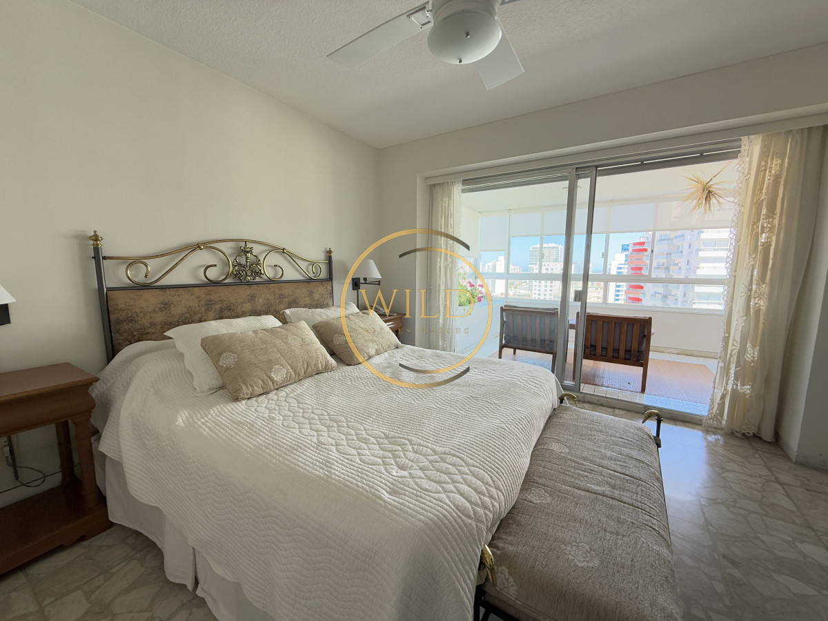 Apartamento ID.2214 - Primera línea brava 3 dormitorios mas dependencia alquiler 