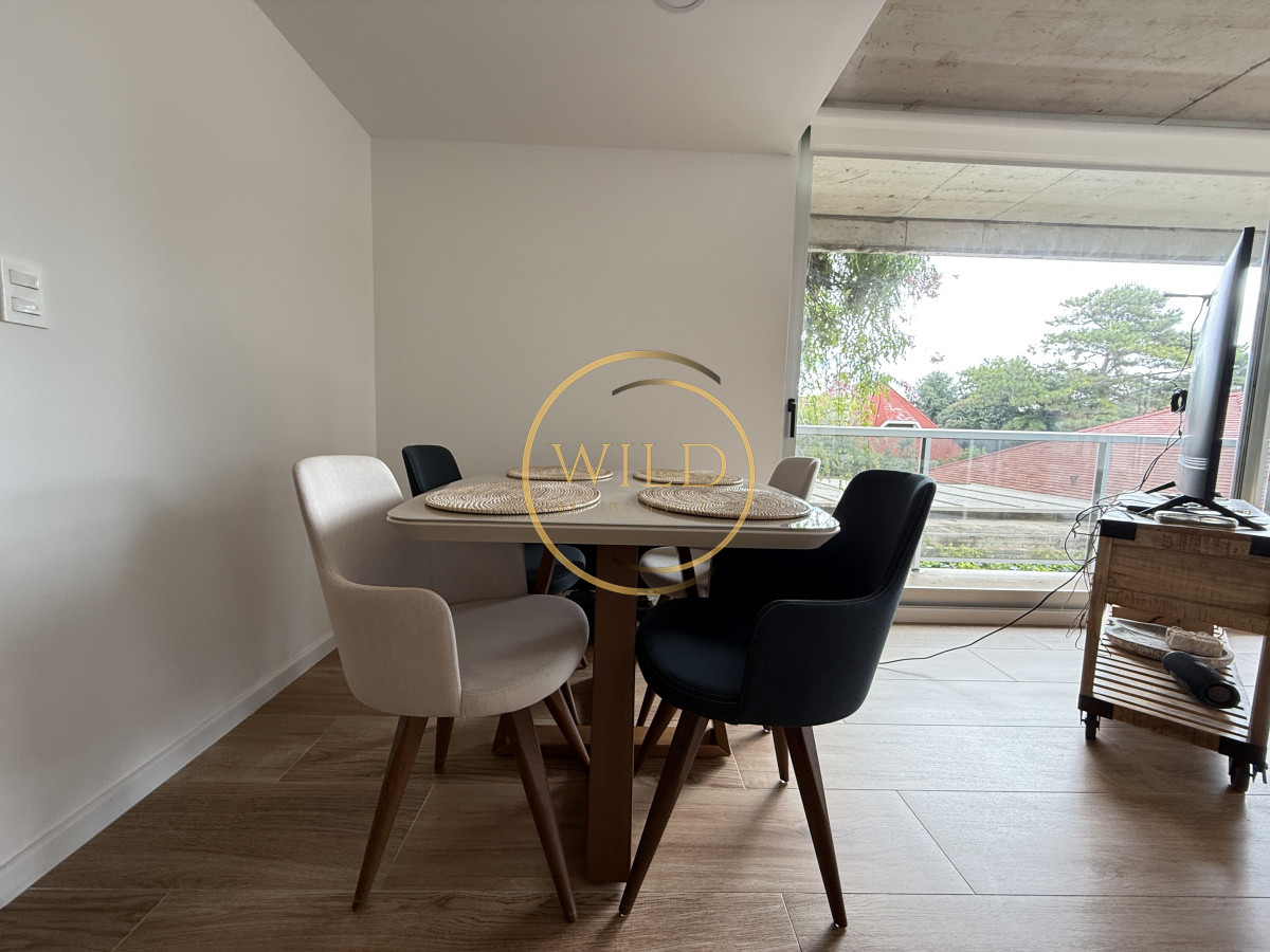 Apartamento ID.2338 - Hermoso apartamento en venta de 2 dormitorios 2 baños en Playa Mansa