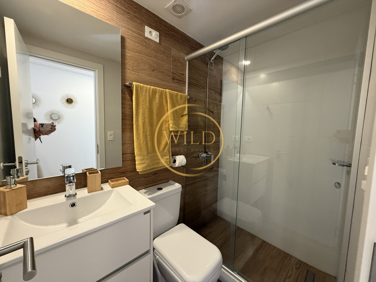 Apartamento ID.2339 - Impecable apartamento de 2 dormitorios 2 baños en venta en Playa Mansa