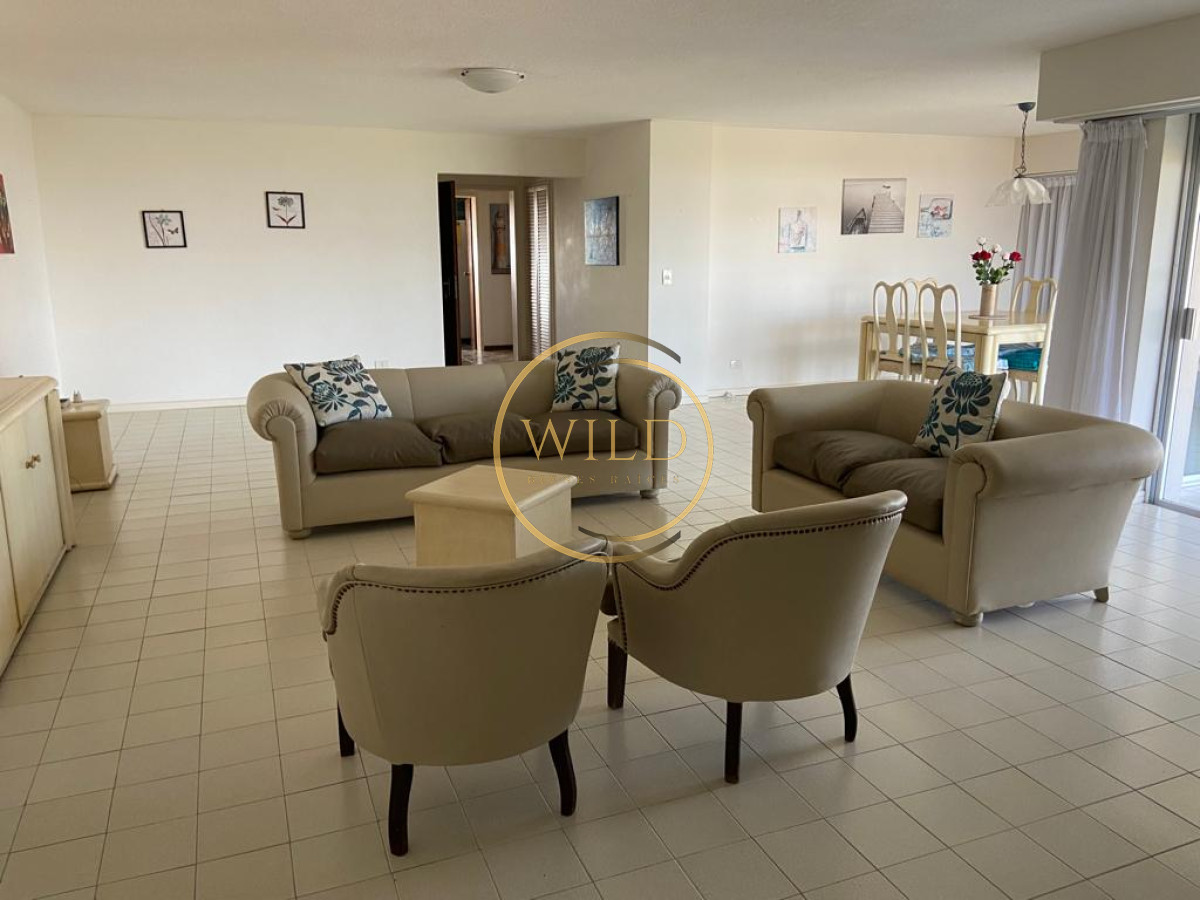 Apartamento ID.1420 - Vista panorámica 3 dormitorios mas dependencia