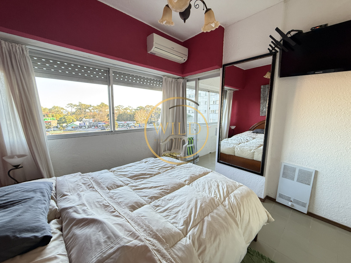 Apartamento ID.2409 - Apartamento 2 dormitorios 2 baños en venta sobre Roosevelt