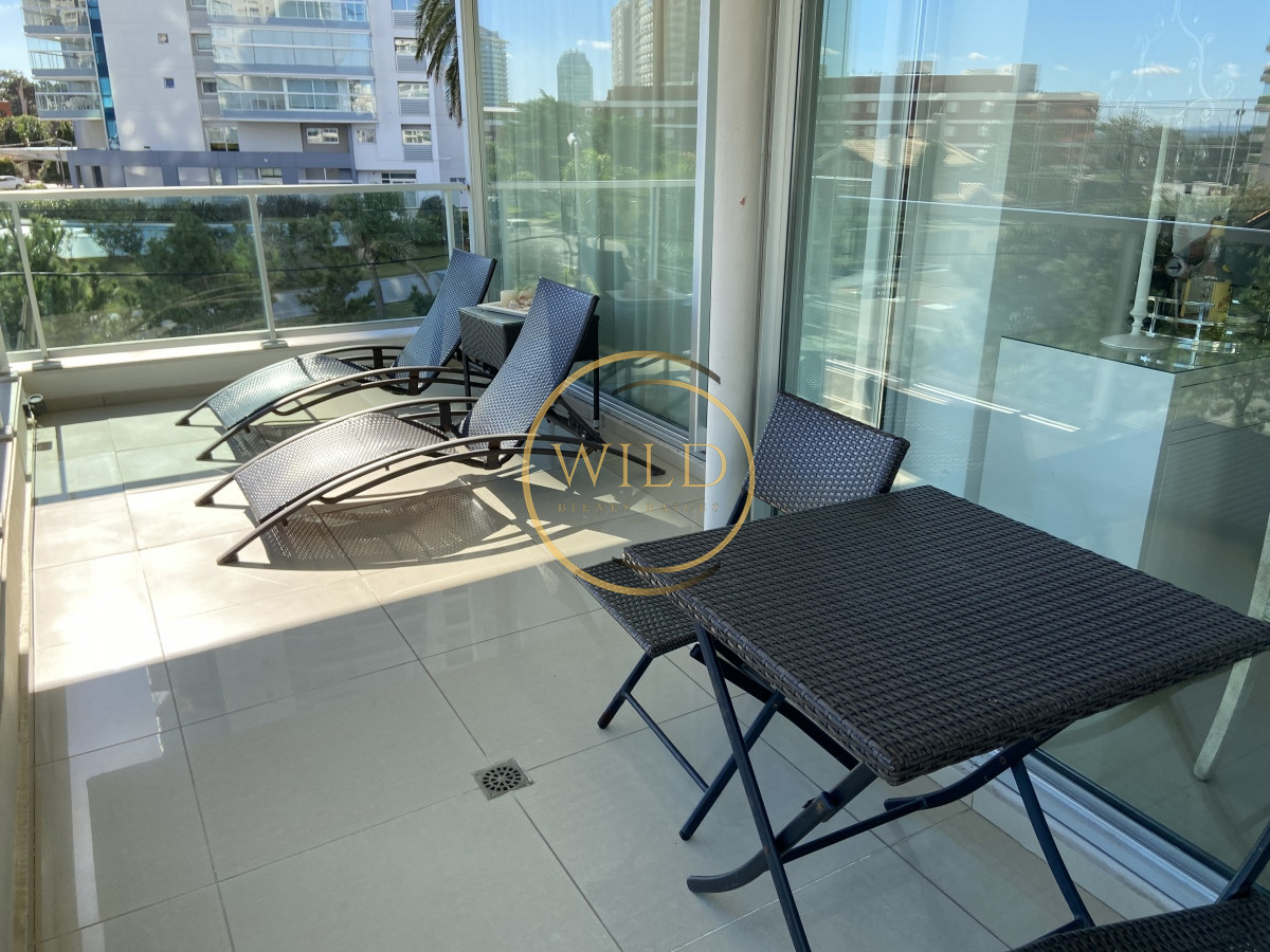 Apartamento ID.1435 - Divino 3 dormitorios 2 baños a metros del mar