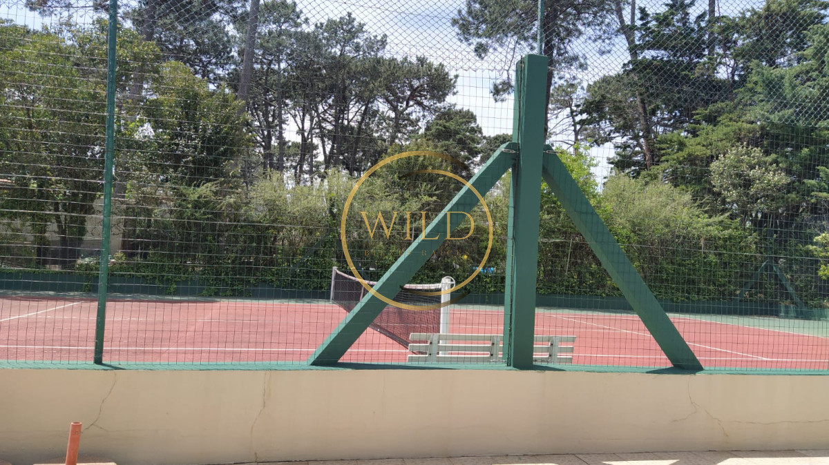 Apartamento ID.1851 - Venta apartamento muy amplio 2 dormitorios y 2 baños con servicios