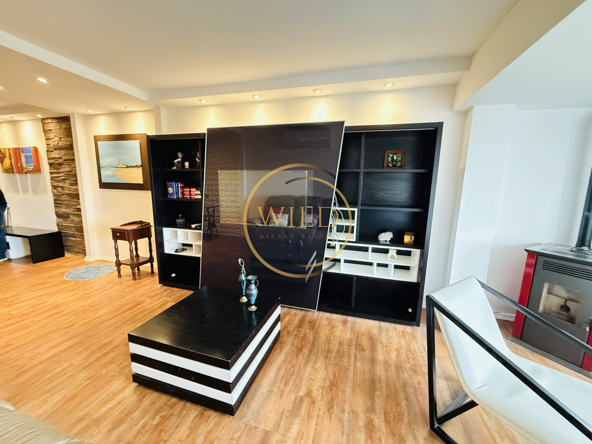 Apartamento ID.2396 - Alquiler anual 3 dormitorios frente al mar