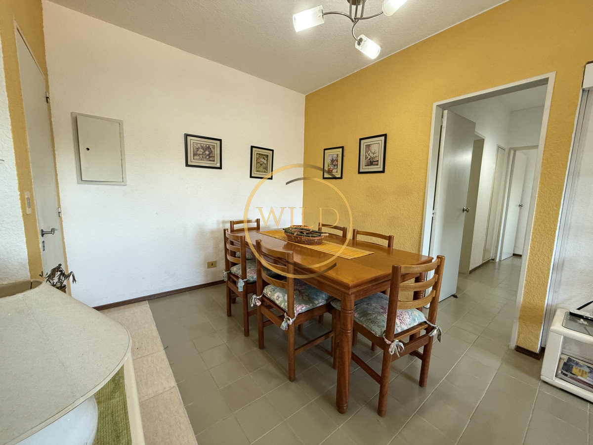 Apartamento ID.2409 - Apartamento 2 dormitorios 2 baños en venta sobre Roosevelt